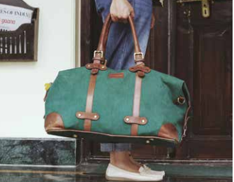 WEEKENDER DUFFEL