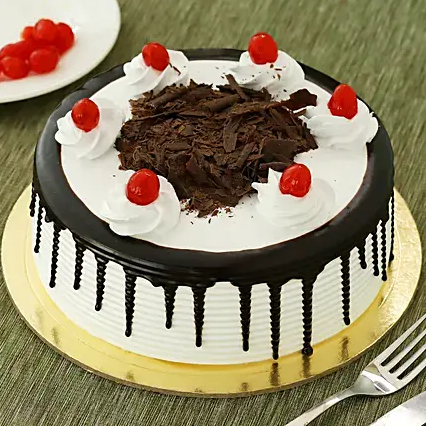Black Forest Cake Half Kg