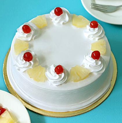 Pineapple Cake Half Kg