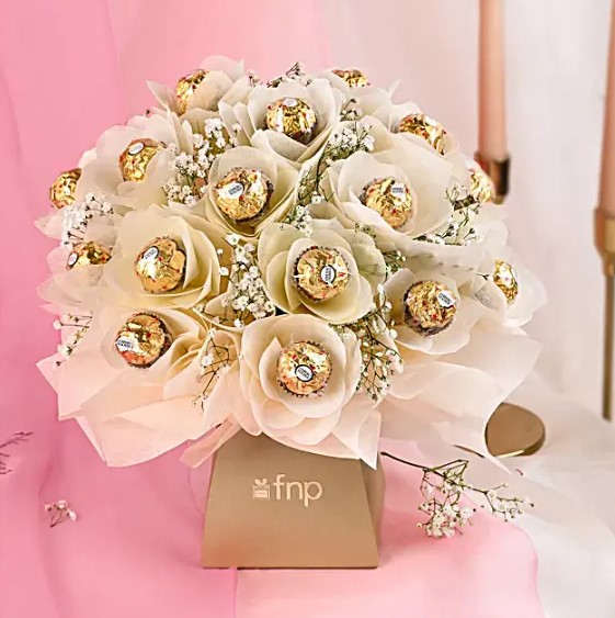 Elegant Love Sweet Arrangement